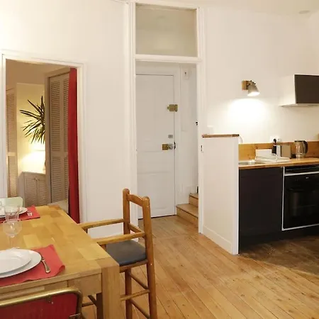 Apartment Des 4 Vents - La Bruyere - Centre Of Town *